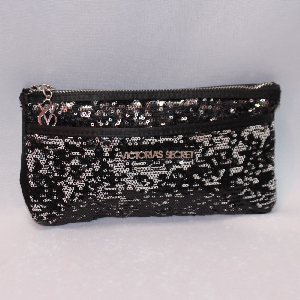 NWOT Victoria Secret Black and Silver Sequin Clutch